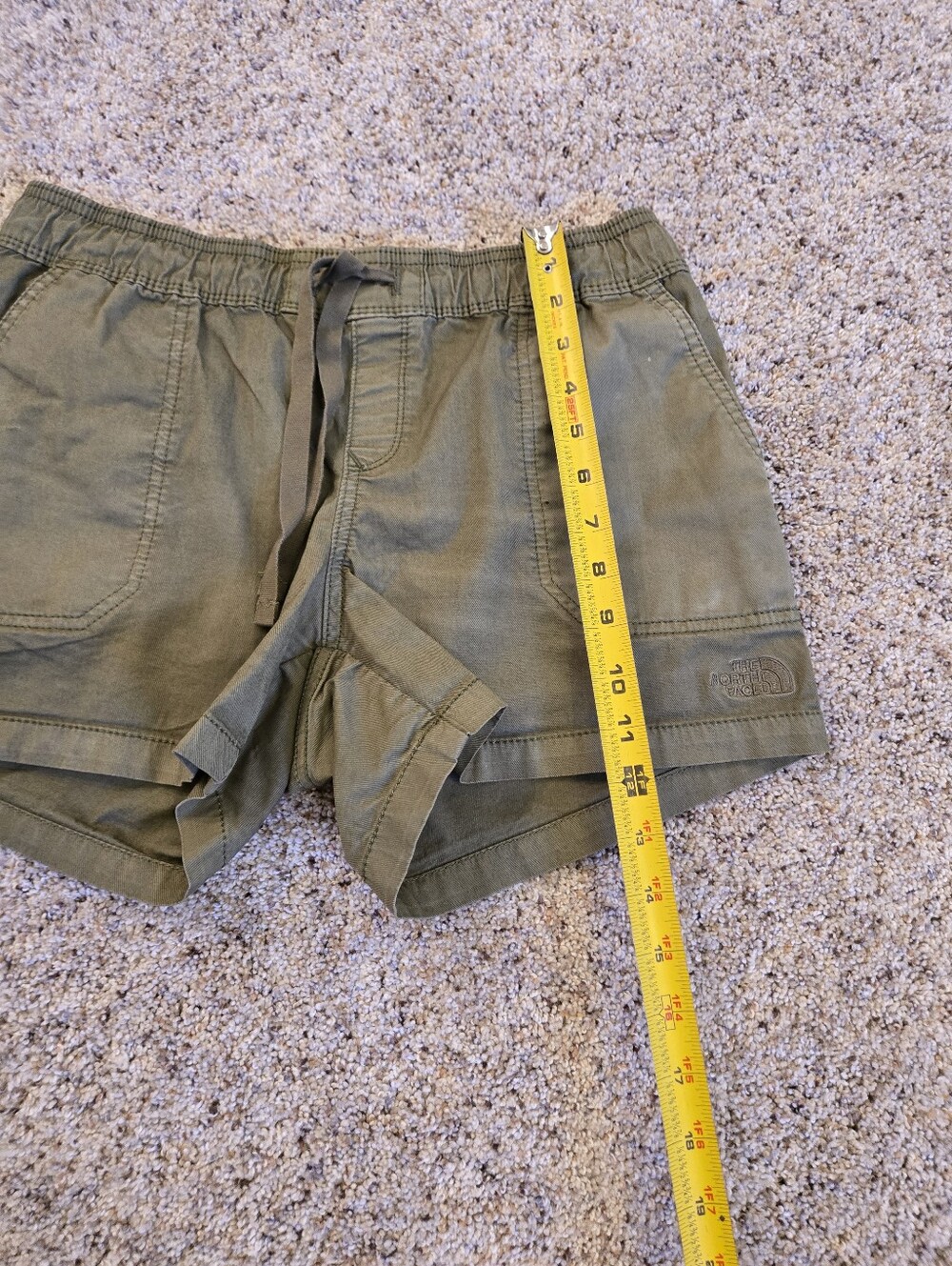 The North Face Olive Green Casual Shorts Women’s Drawstring Utility Shorts Small - Picture 6 of 8